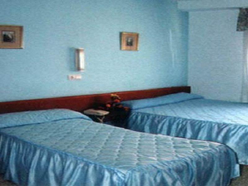 Hotel Nuria 坎佩略 外观 照片